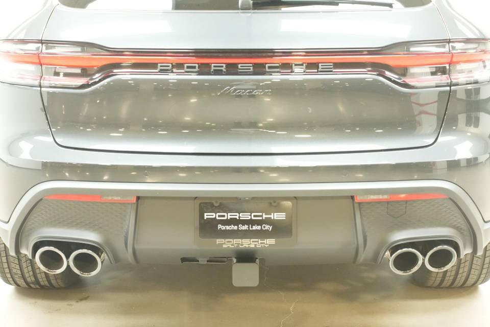 New 2026 Porsche Macan AWD/4WD image 39