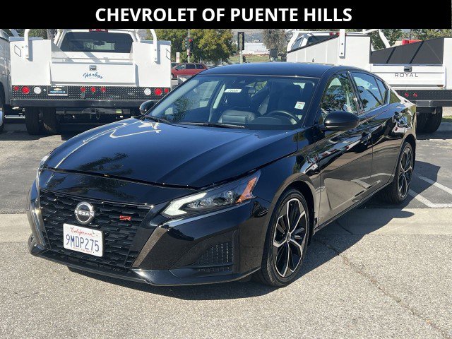 Used 2025 Nissan Altima 2.5 SR image 1