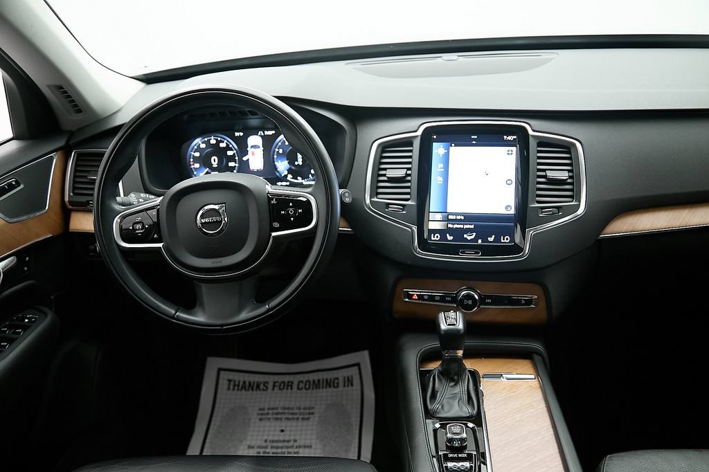 Used 2021 Volvo XC90 T6 Momentum AWD/4WD image 25