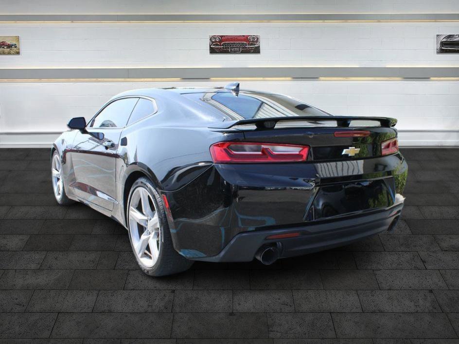 Used 2018 Chevrolet Camaro SS image 4