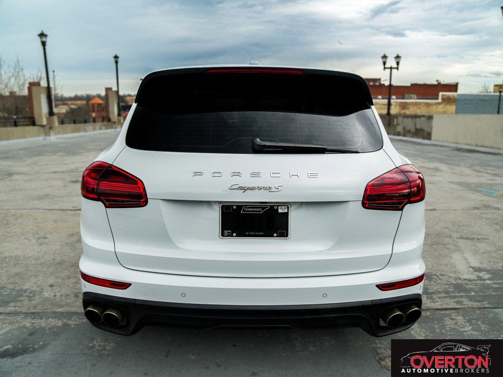Used 2015 Porsche Cayenne S image 4
