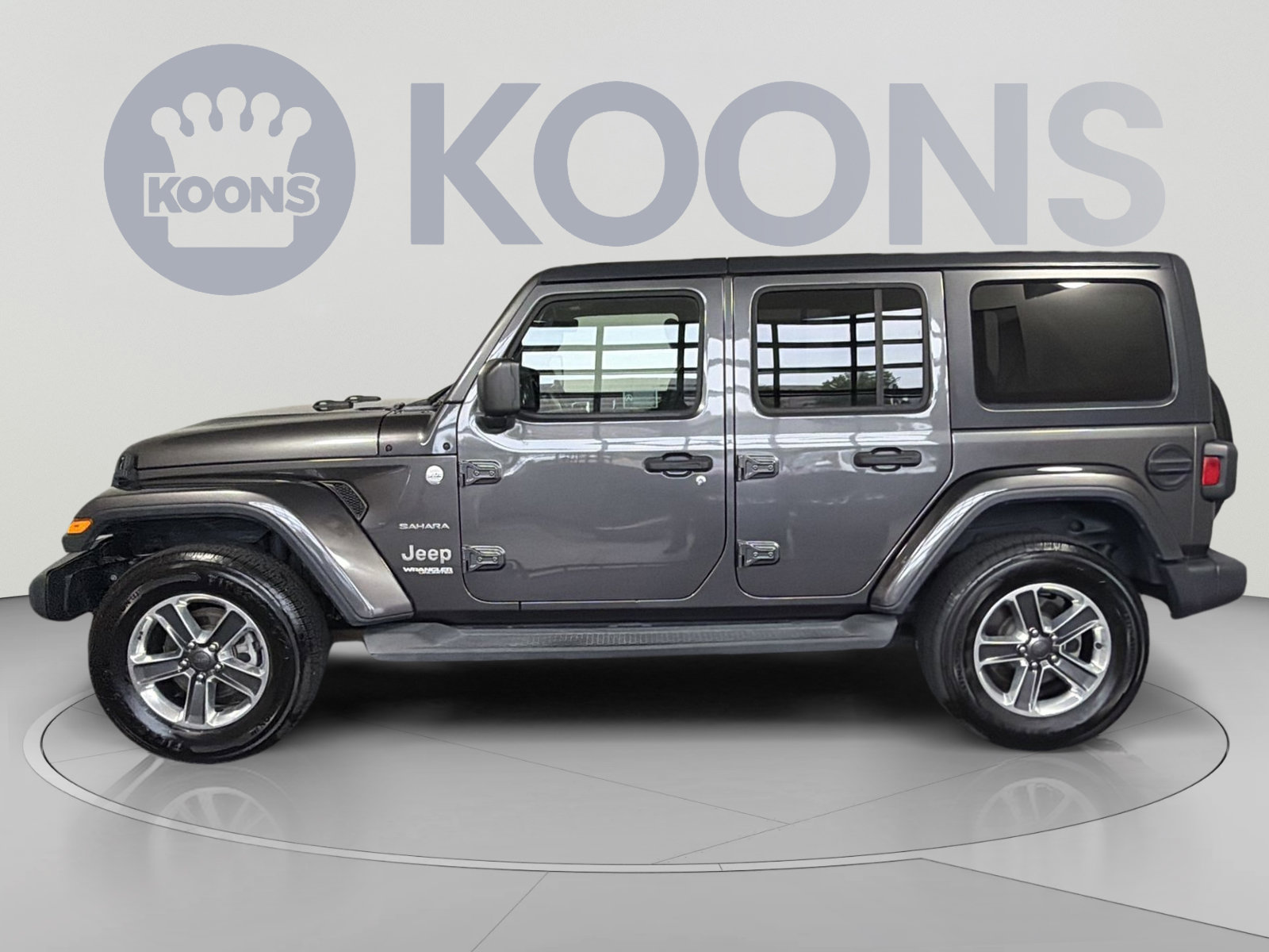 Used 2018 Jeep Wrangler Unlimited Sahara AWD/4WD image 2