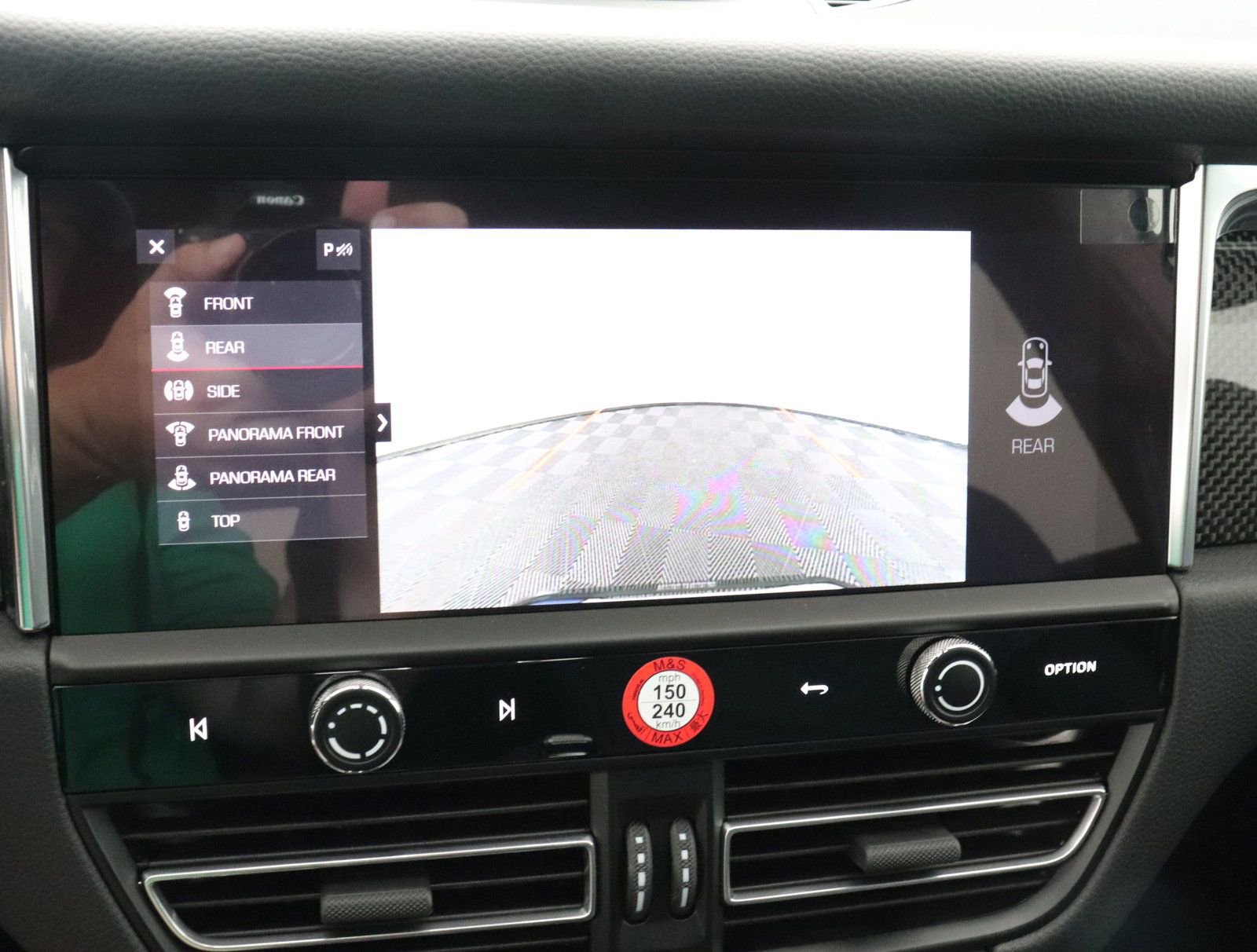 Used 2025 Porsche Macan image 31