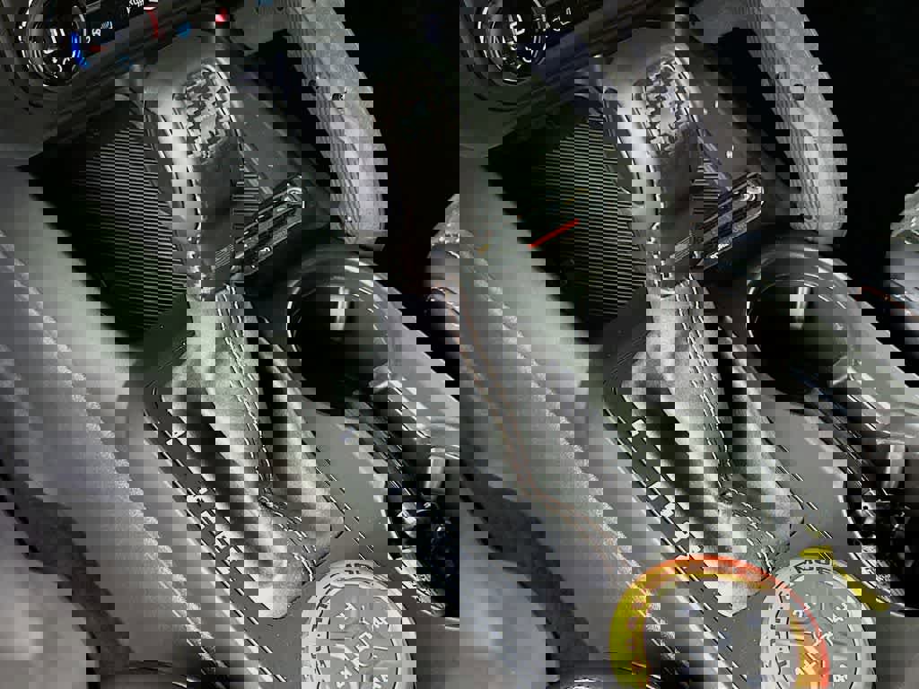 Certified 2025 Ford Bronco Raptor w/ Interior Carbon Fiber Pack image 19