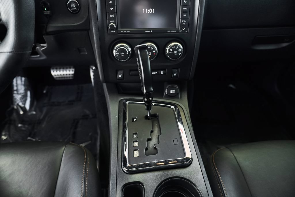 Used 2014 Dodge Challenger R/T RWD image 29