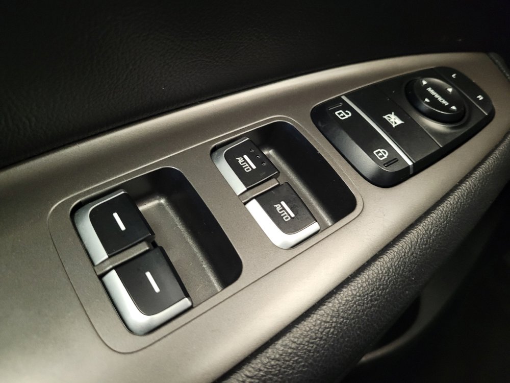 Used 2020 Kia Optima S w/ S Panoramic Sunroof Package FWD image 27