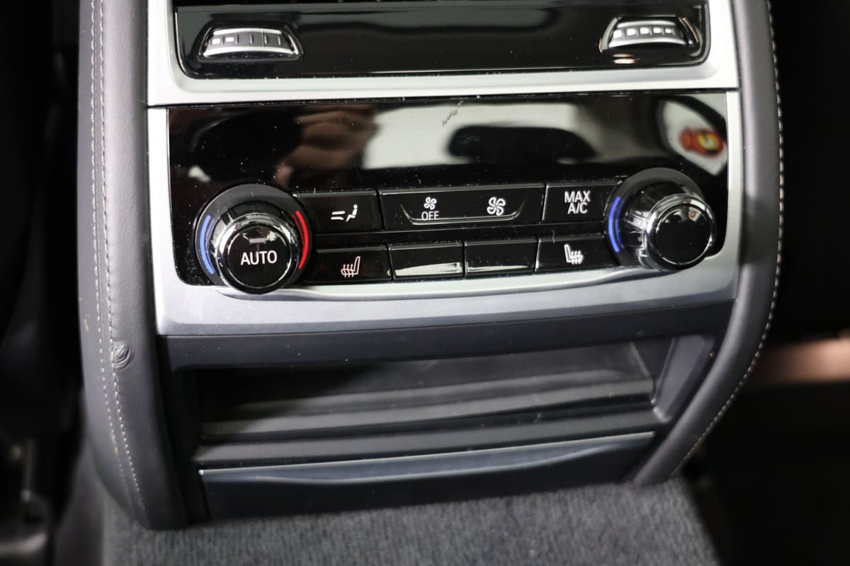 Used 2022 BMW 750i xDrive w/ Executive Package AWD/4WD image 33
