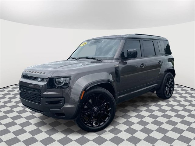 Used 2025 Land Rover Defender 110 video 1