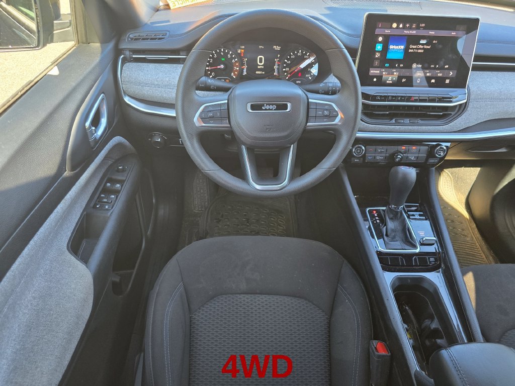 Used 2024 Jeep Compass Sport AWD/4WD image 15