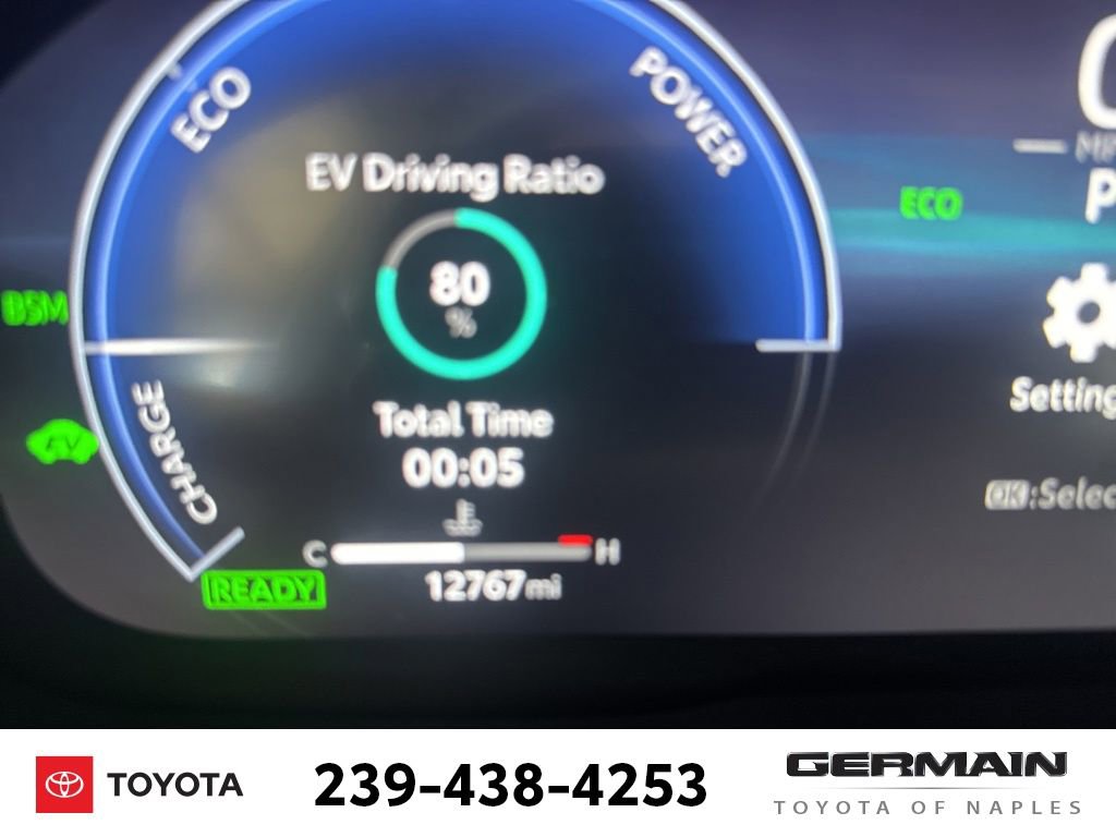 Used 2025 Toyota RAV4 Limited w/ Advanced Technology Package AWD/4WD image 20