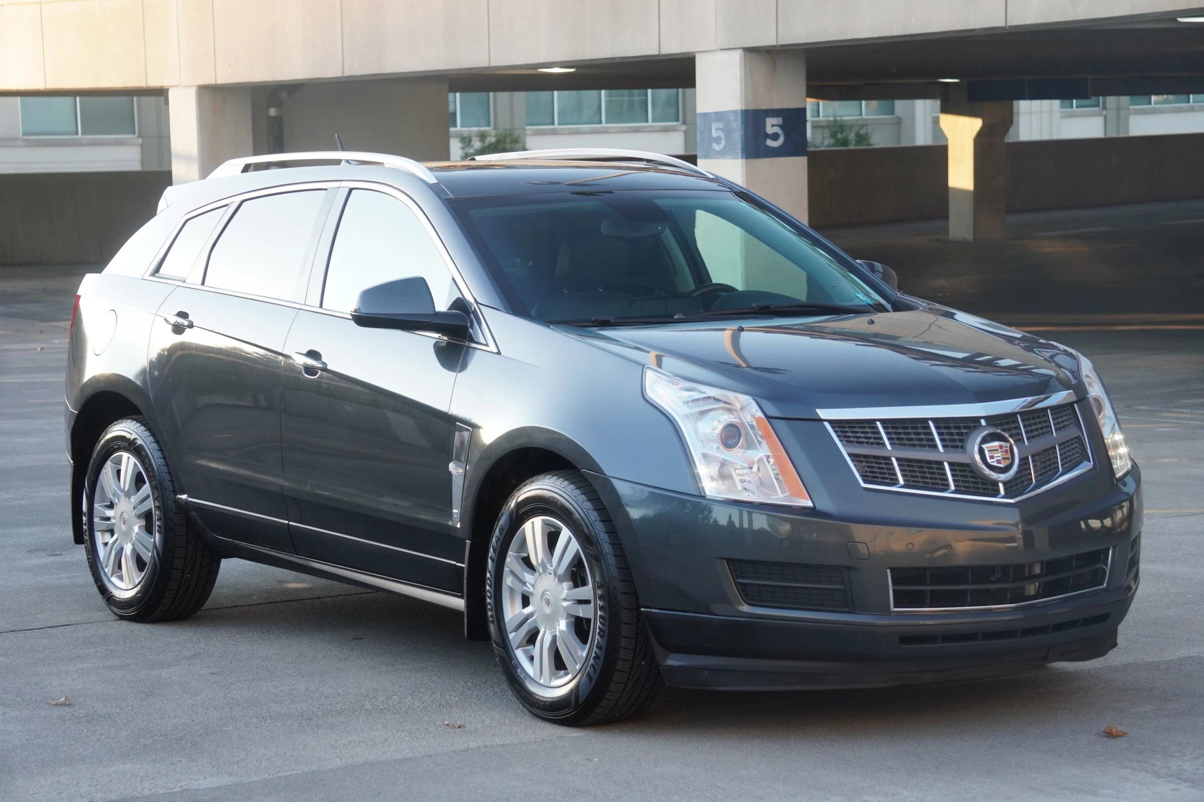 Used 2012 Cadillac SRX Luxury image 22