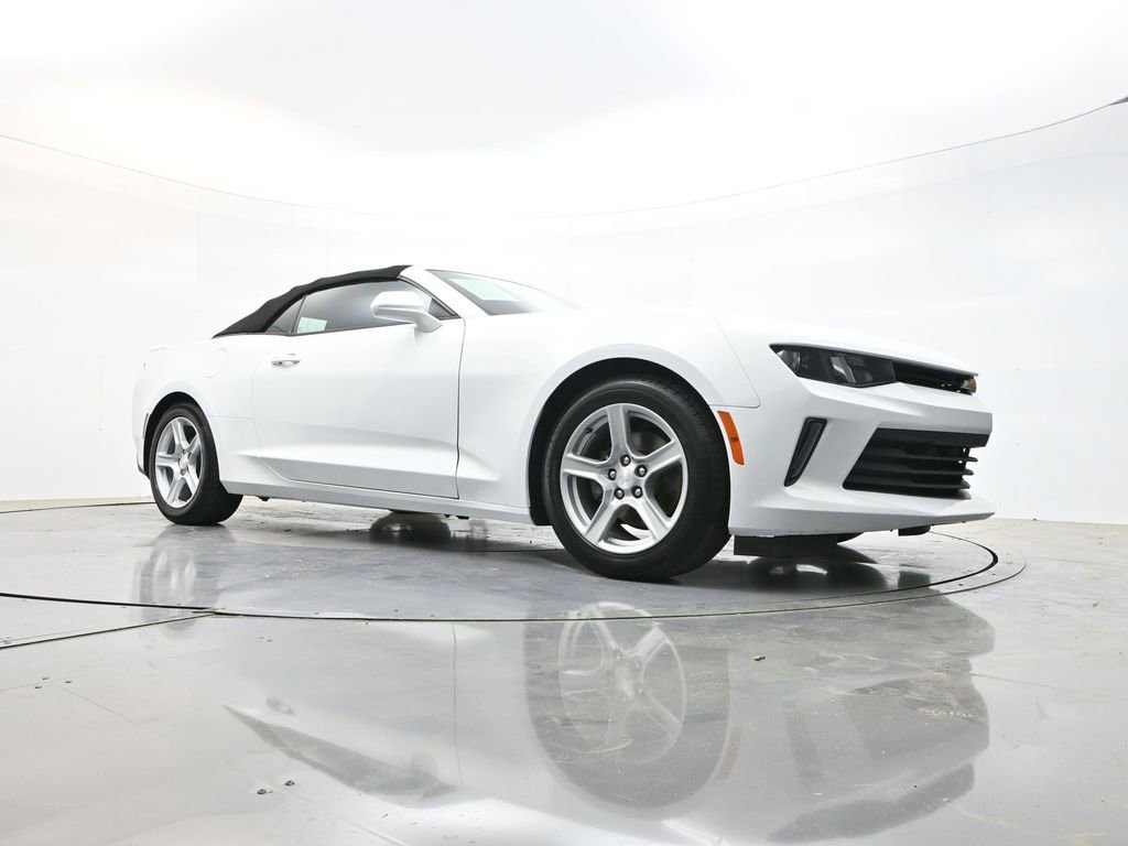 Used 2017 Chevrolet Camaro LT image 28