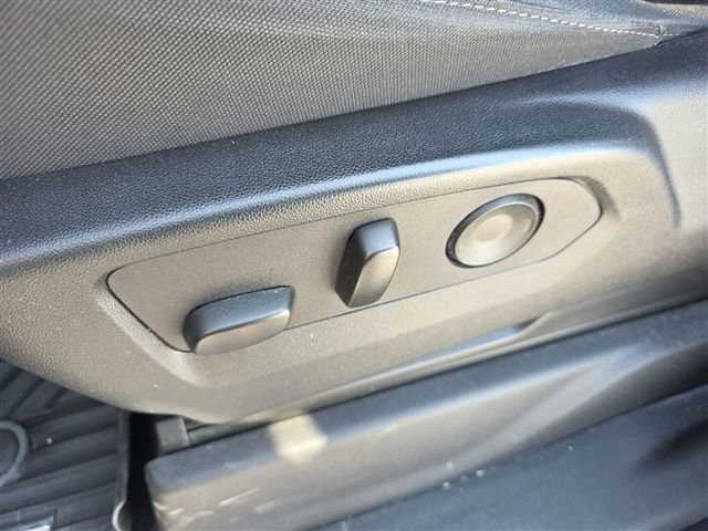 Certified 2025 Chevrolet Silverado 1500 RST image 26