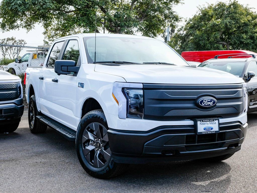 New 2024 Ford F150 Lightning Pro w/ Tow Technology Package