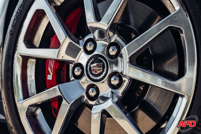 Used 2014 Cadillac CTS V RWD image 3