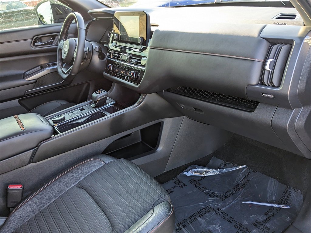 Used 2024 Nissan Pathfinder Rock Creek image 10