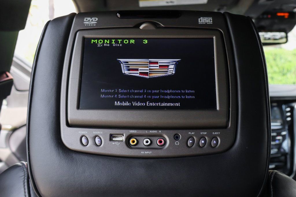 Used 2019 Cadillac Escalade Platinum image 42