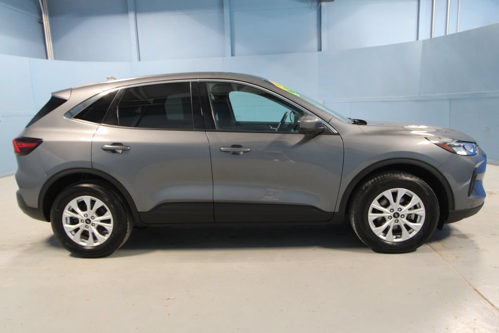 Used 2024 Ford Escape Active w/ Tech Pack #2 AWD/4WD image 31