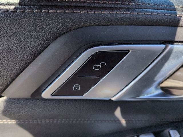 Used 2024 BMW X7 xDrive40i image 15