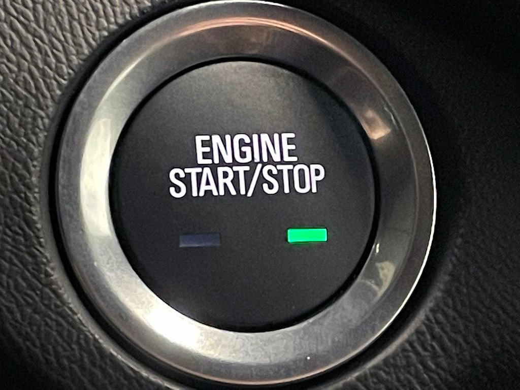 Used 2023 Chevrolet Equinox RS image 29