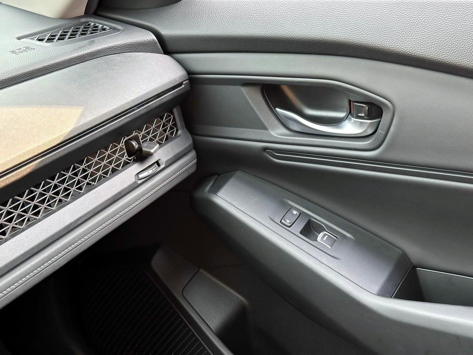 Used 2025 Honda Accord SE image 24