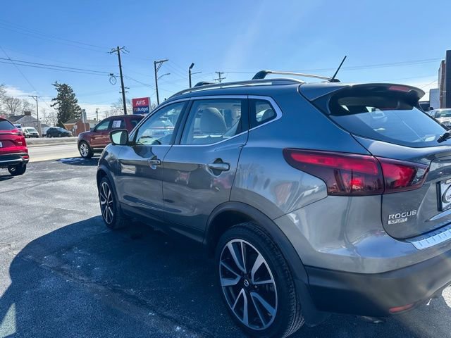 Used 2017 Nissan Rogue Sport SL w/ SL Premium Package image 6