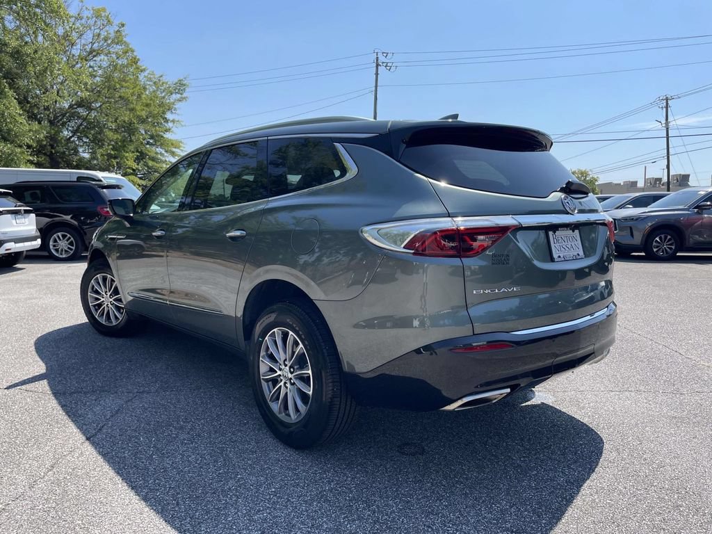 Used 2023 Buick Enclave Essence FWD image 5