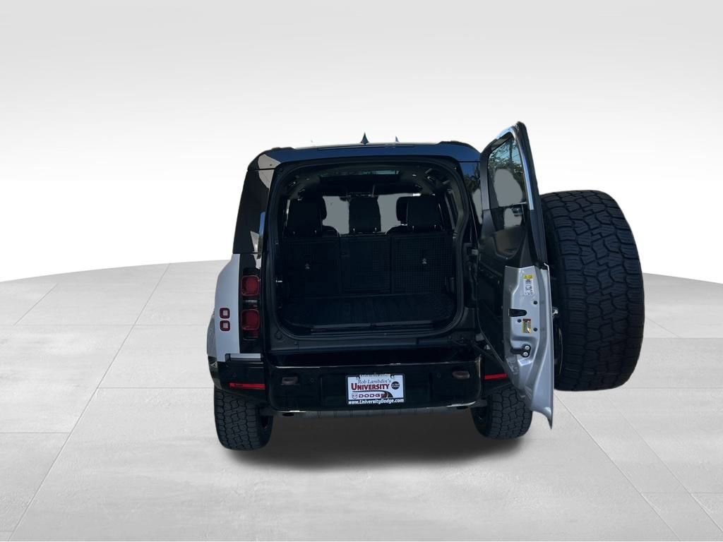 Used 2023 Land Rover Defender 110 X-Dynamic SE image 43