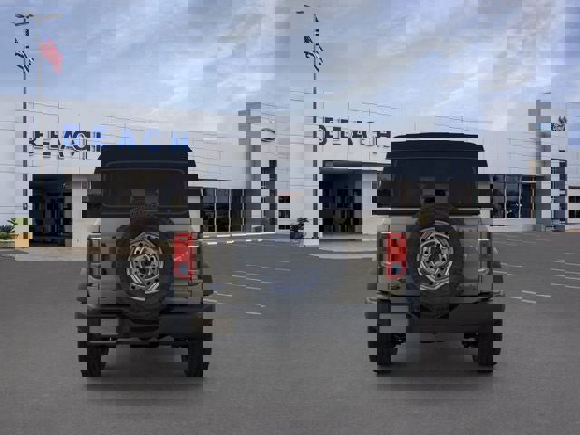 New 2025 Ford Bronco 4-Door image 5