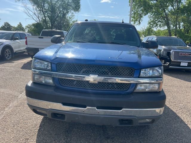 Used 2004 Chevrolet Silverado 2500 LS w/ Heavy-Duty Power Package AWD/4WD image 2