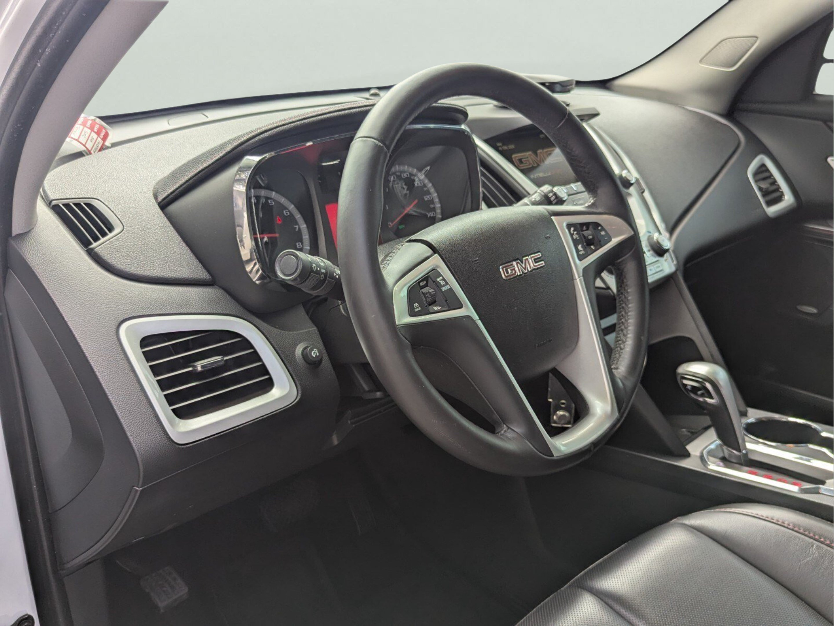 Used 2015 GMC Terrain SLT FWD image 9