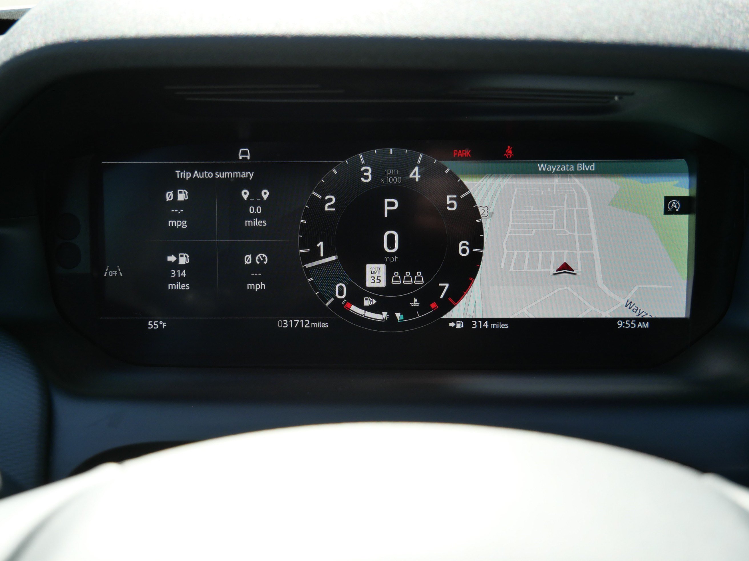 Used 2024 Land Rover Discovery Sport Dynamic SE AWD/4WD image 24