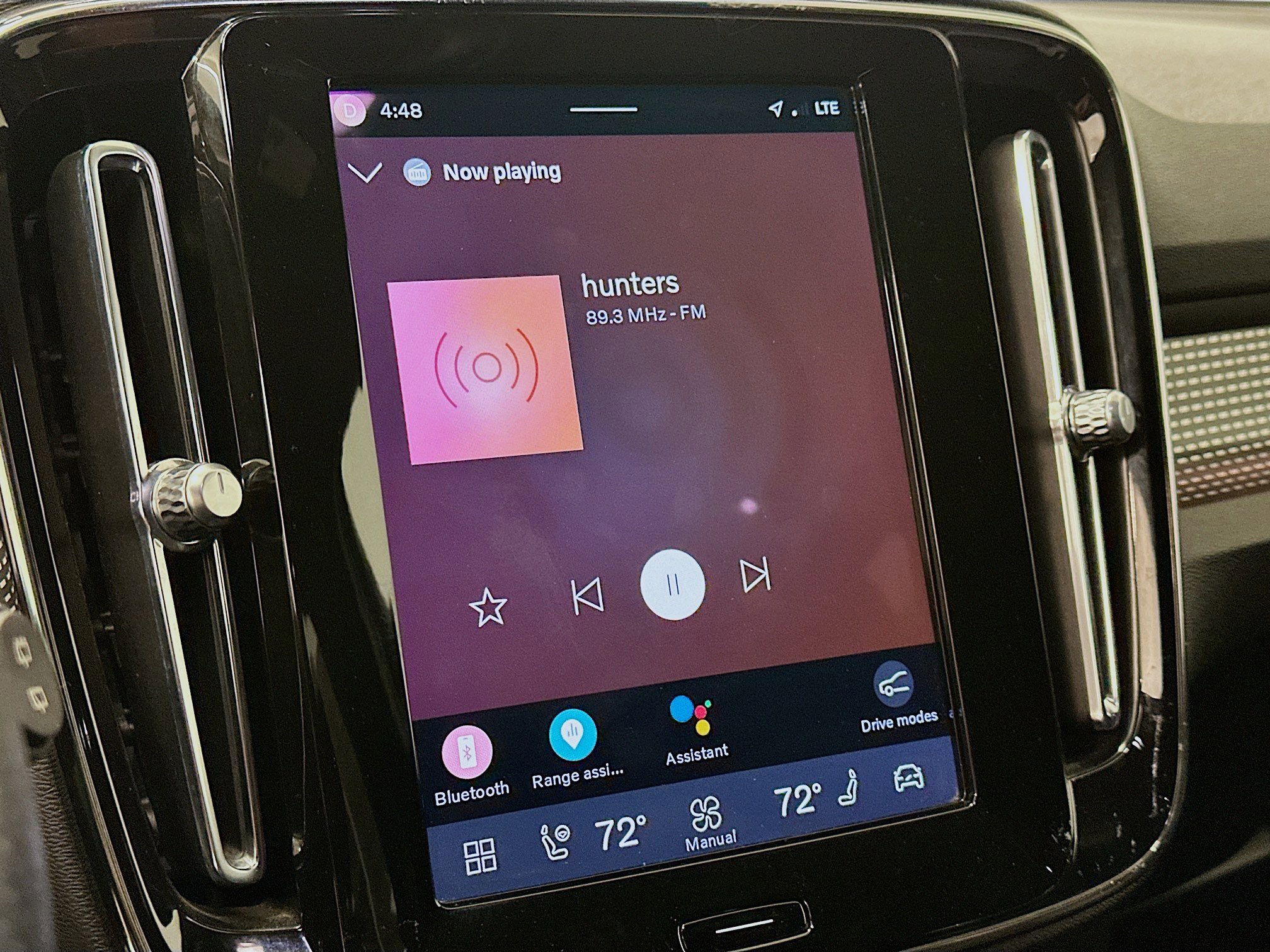 Used 2021 Volvo XC40 P8 Recharge image 21