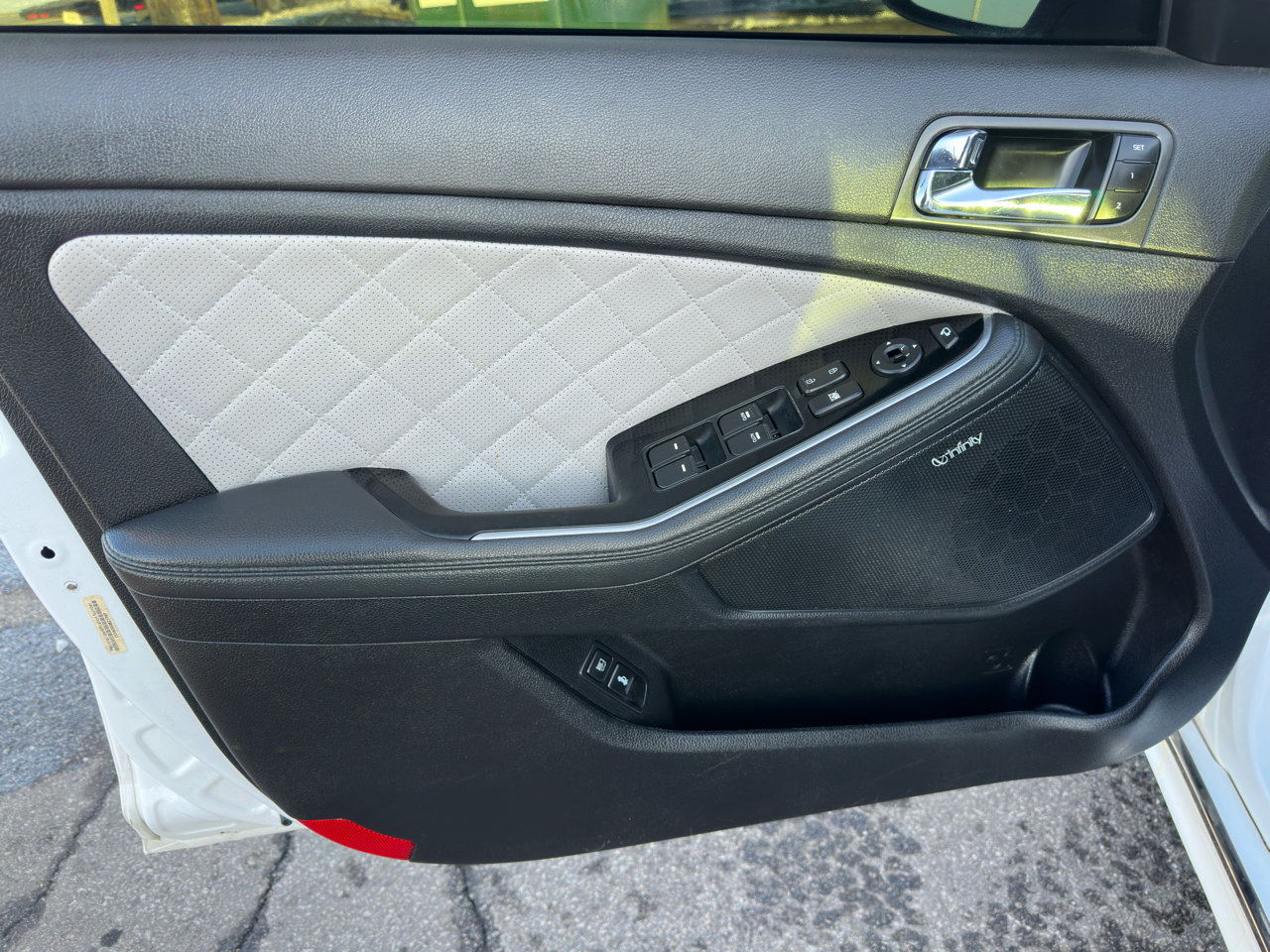 Used 2015 Kia Optima SX image 16