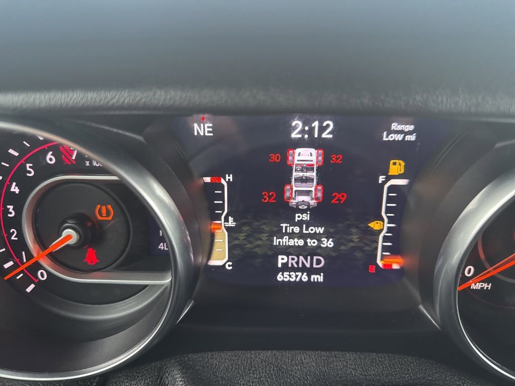 Used 2019 Jeep Wrangler Unlimited Sahara w/ Uconnect 4C Nav & Sound Group image 32