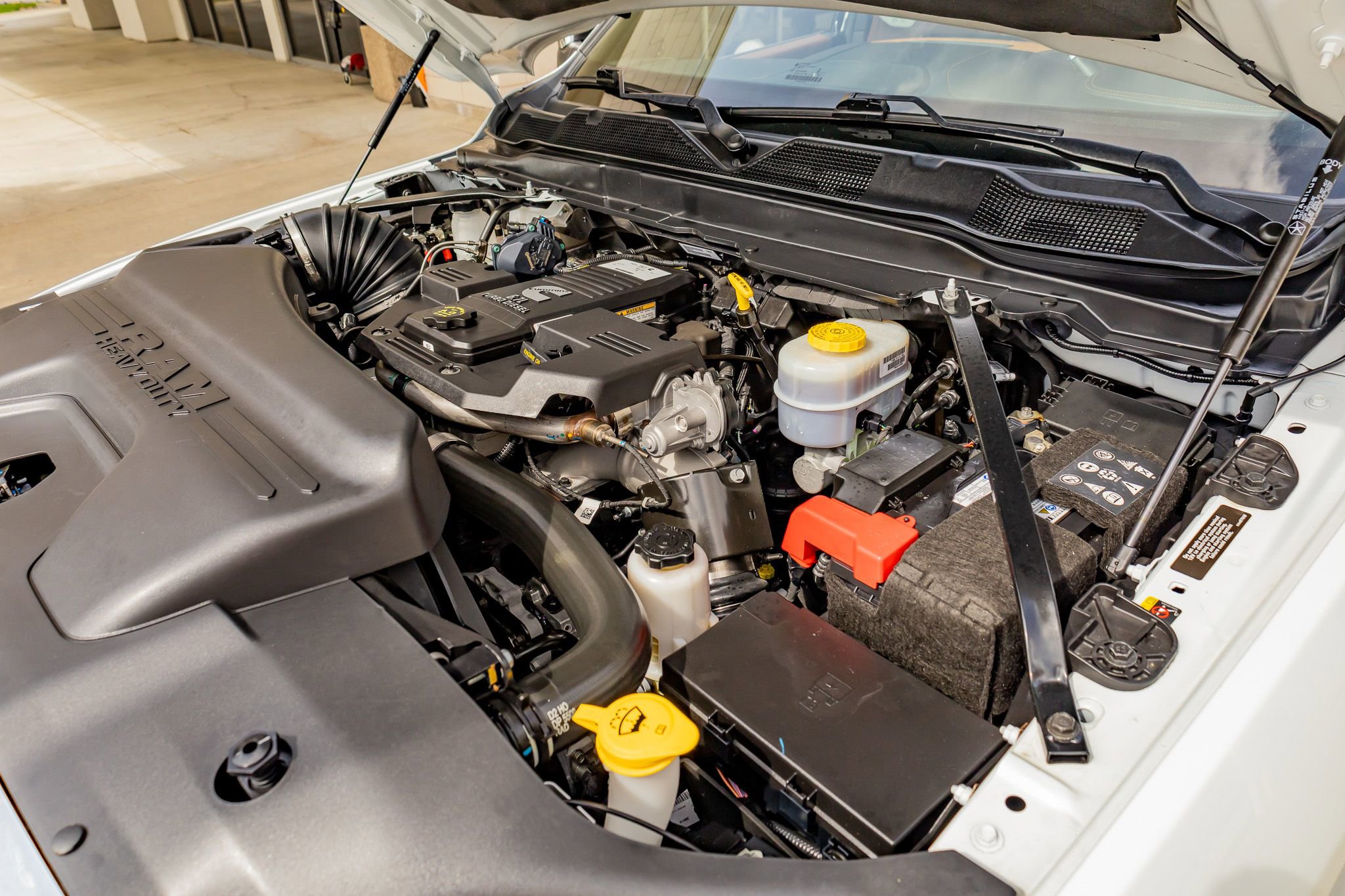 Used 2024 RAM 3500 Limited w/ Towing Technology Group image 40