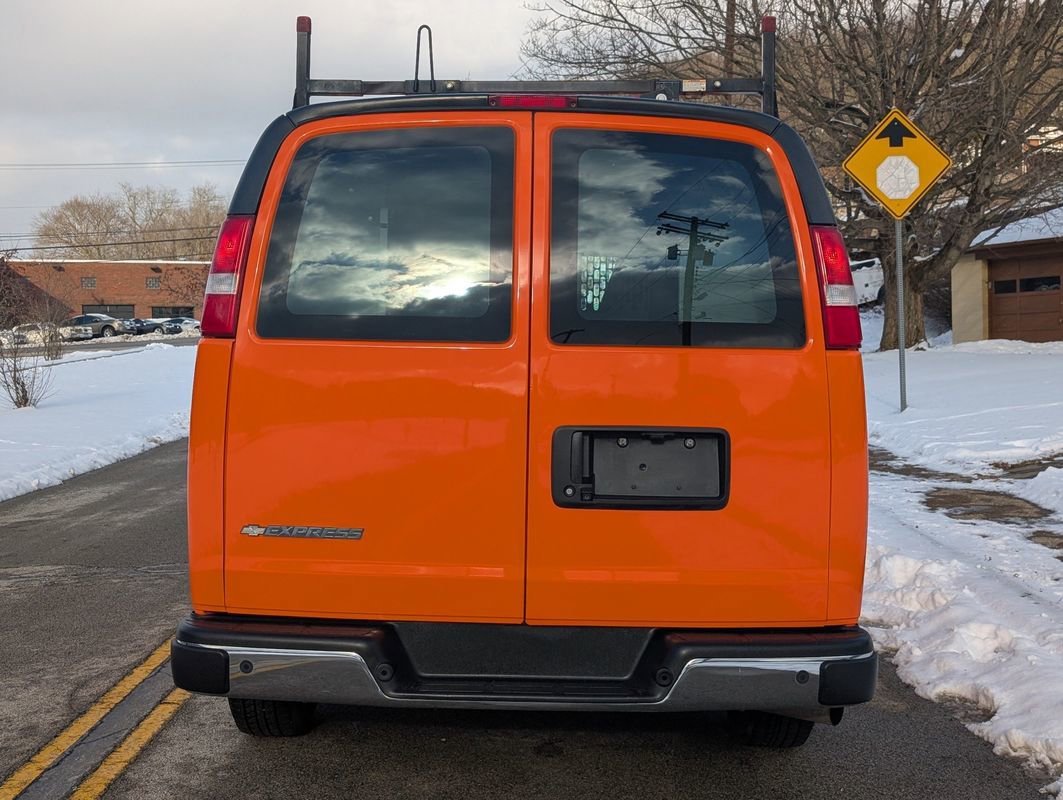 Used 2020 Chevrolet Express 2500 w/ Driver Convenience Package image 7