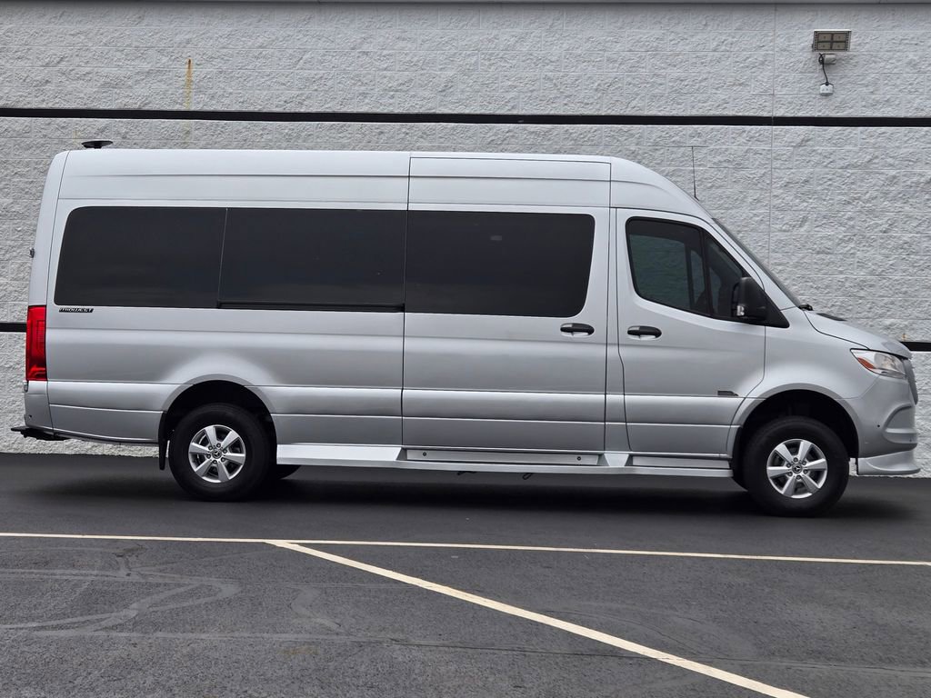 Used 2022 Mercedes-Benz Sprinter 2500 image 11