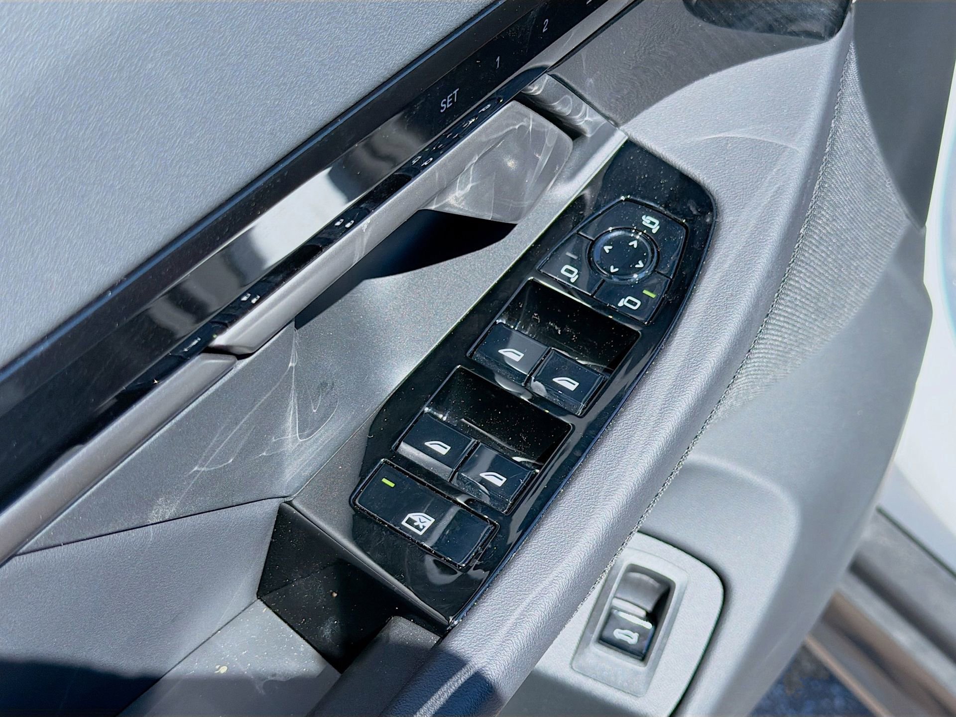 Used 2026 BMW 530i w/ Premium Package image 25