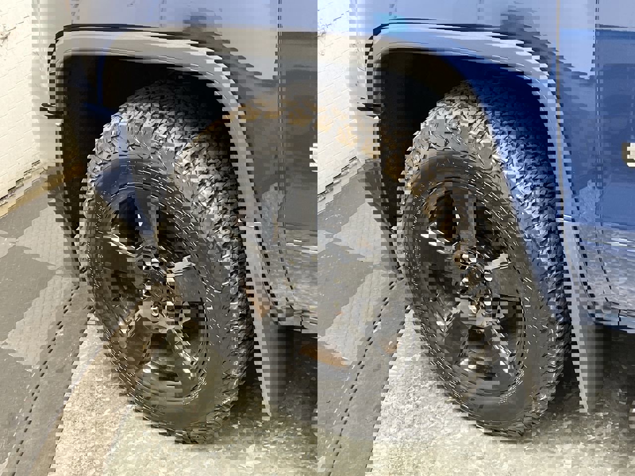 Used 2018 GMC Sierra 1500 SLE image 34