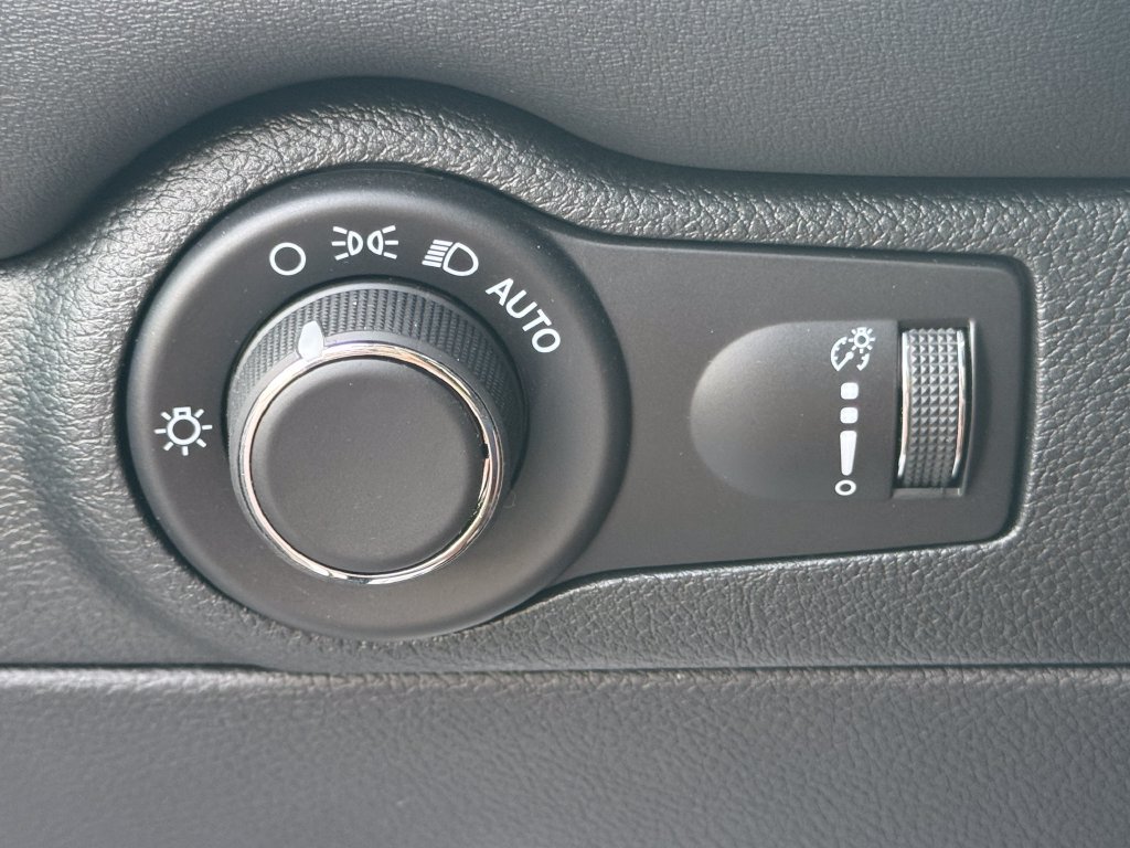 Used 2024 Dodge Durango SRT AWD/4WD image 37