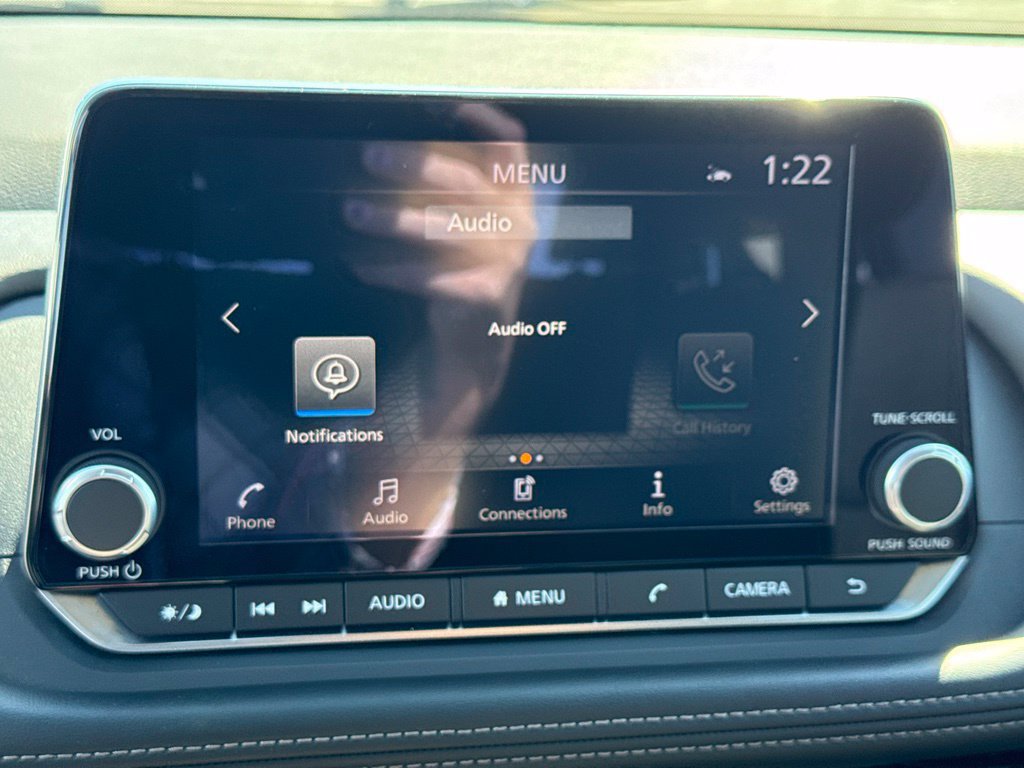 Certified 2026 Nissan Rogue SV AWD/4WD image 9