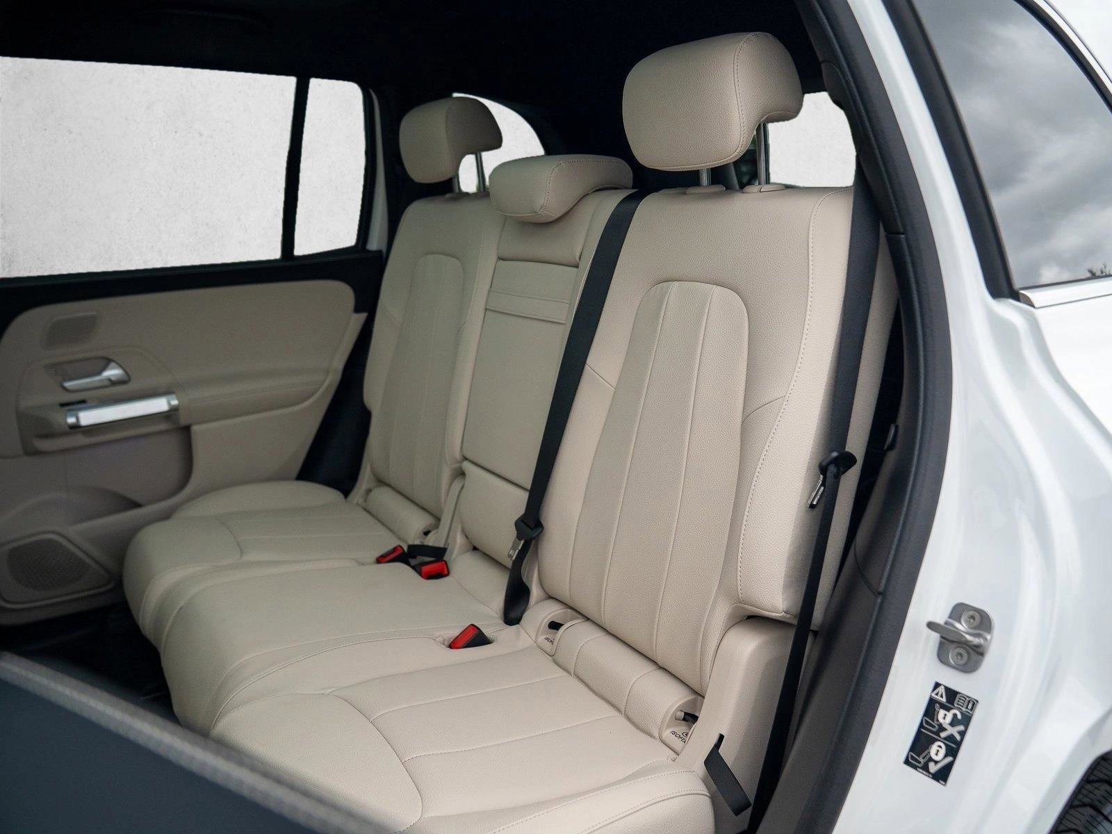 Certified 2026 Mercedes-Benz GLB 250 4MATIC image 16