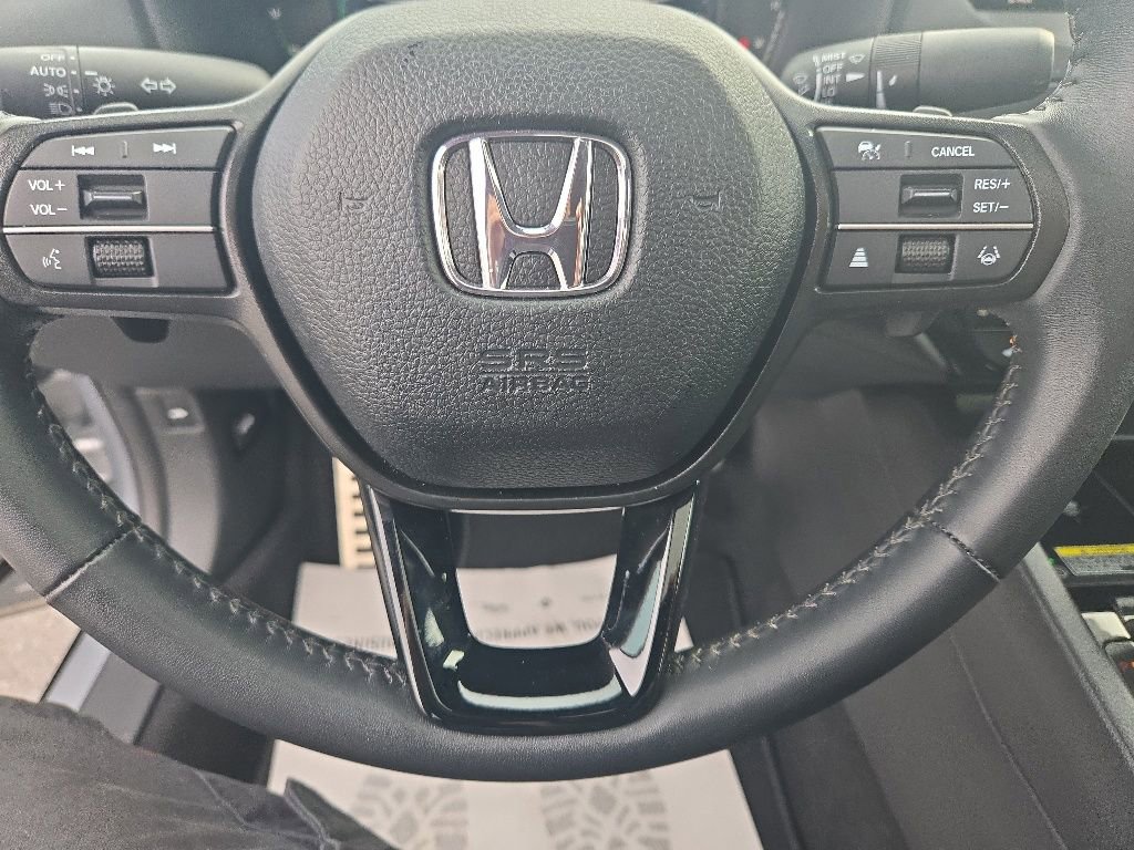 Used 2025 Honda Accord Sport image 16