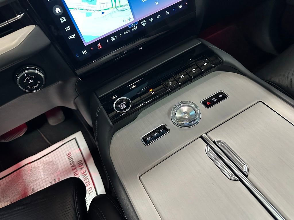 Used 2025 Lincoln Navigator Reserve image 39