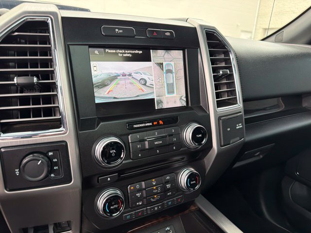 Used 2015 Ford F150 Platinum w/ Equipment Group 701A Luxury AWD/4WD image 18
