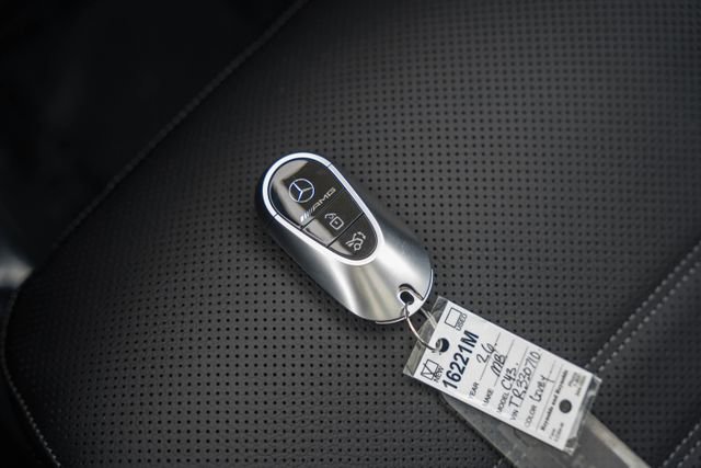 New 2026 Mercedes-Benz C 43 AMG 4MATIC Sedan image 41