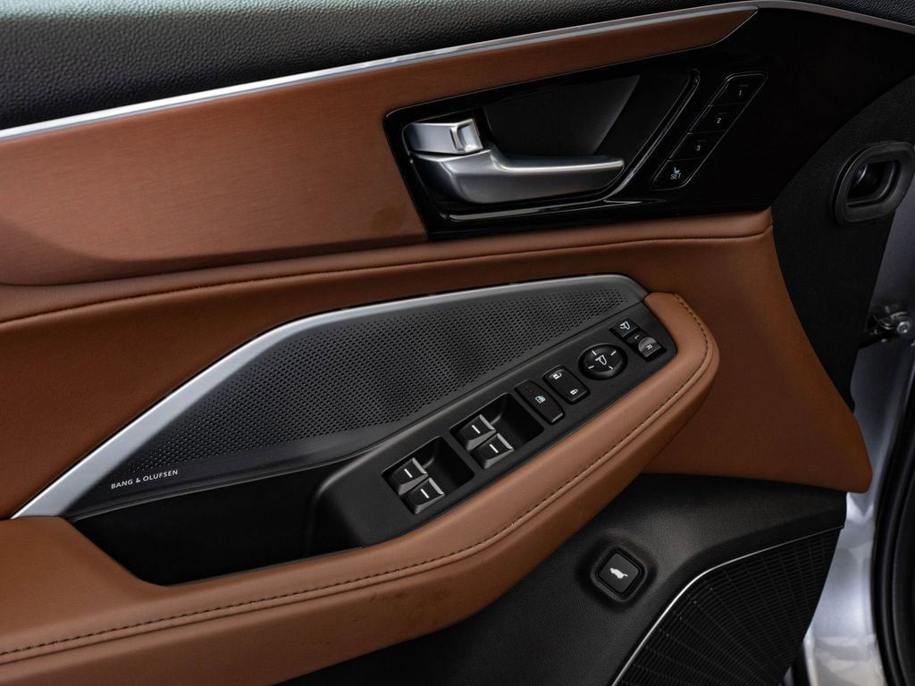 Certified 2026 Acura MDX w/ Technology Package image 26