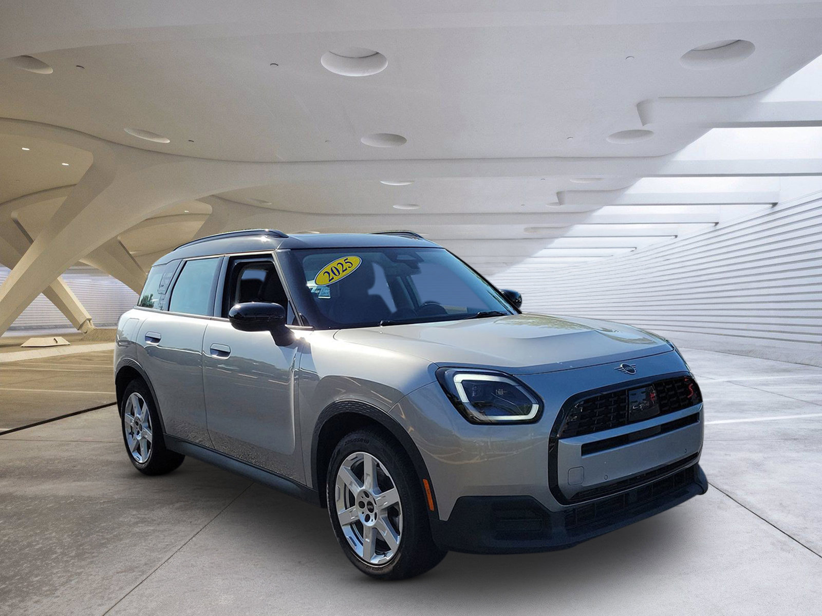 Used 2025 MINI Cooper Countryman S image 1
