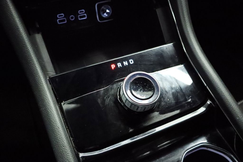 Used 2023 Jeep Grand Cherokee L Laredo image 36